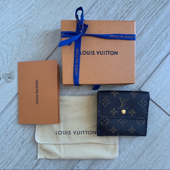 Louis Vuitton Accessories - Louis Vuitton Trifold Monogram Wallet